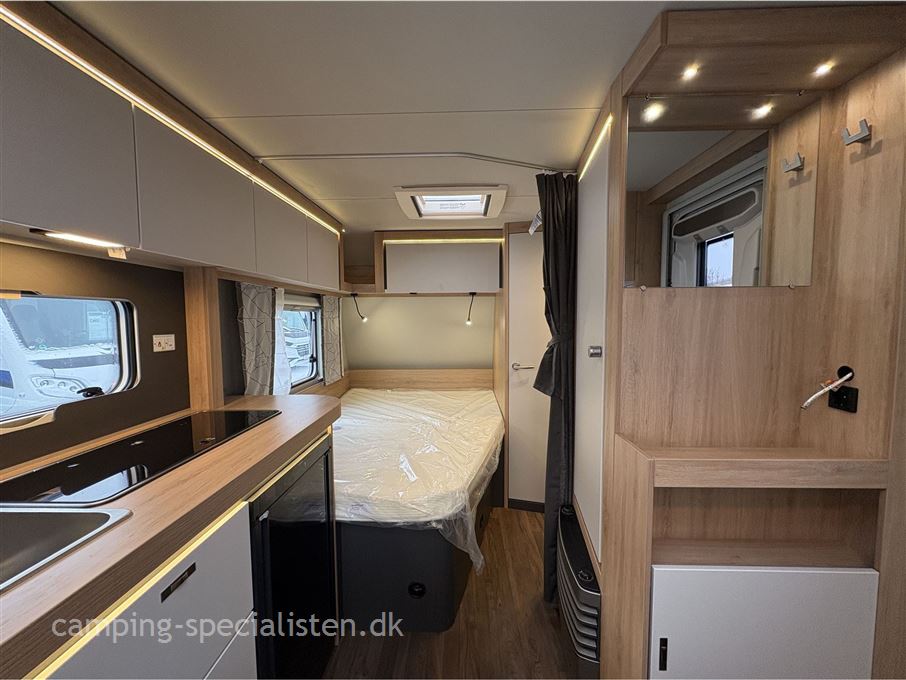 Knaus Sport 450 FU